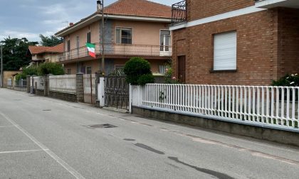 Truffano due anziani e gli rubano soldi e oro