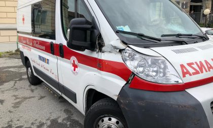 Ambulanza precipita dalla rampa dell'ospedale di Chivasso LE FOTO