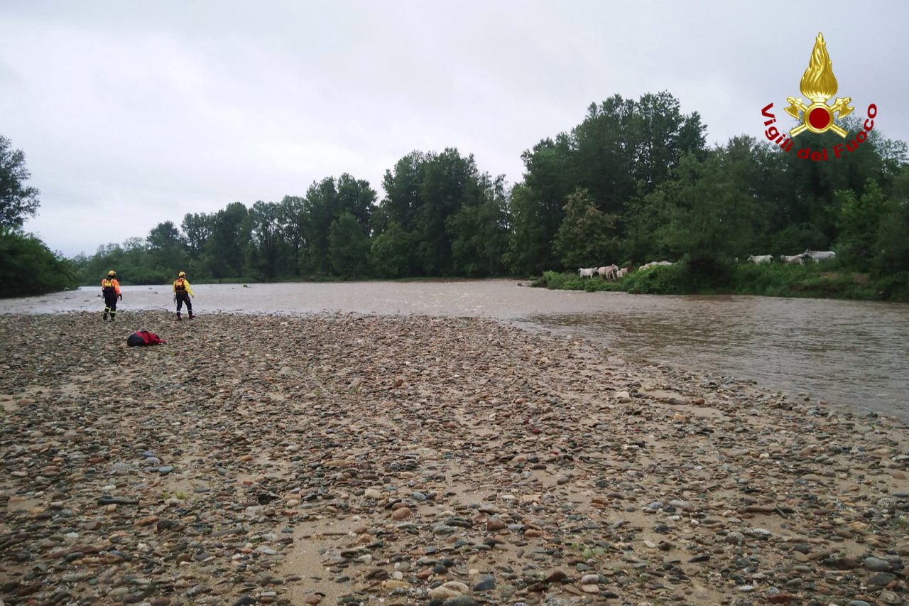 Venticinque Mucche bloccate sul torrente Malone