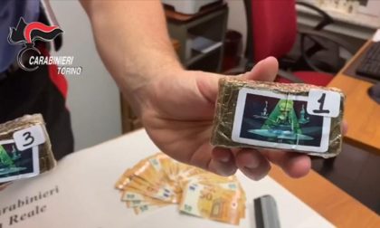 Da lavavetri a spacciatore al semaforo: arrestato