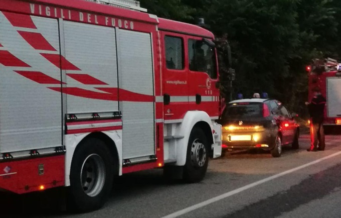Incendio nella storica residenza del paese