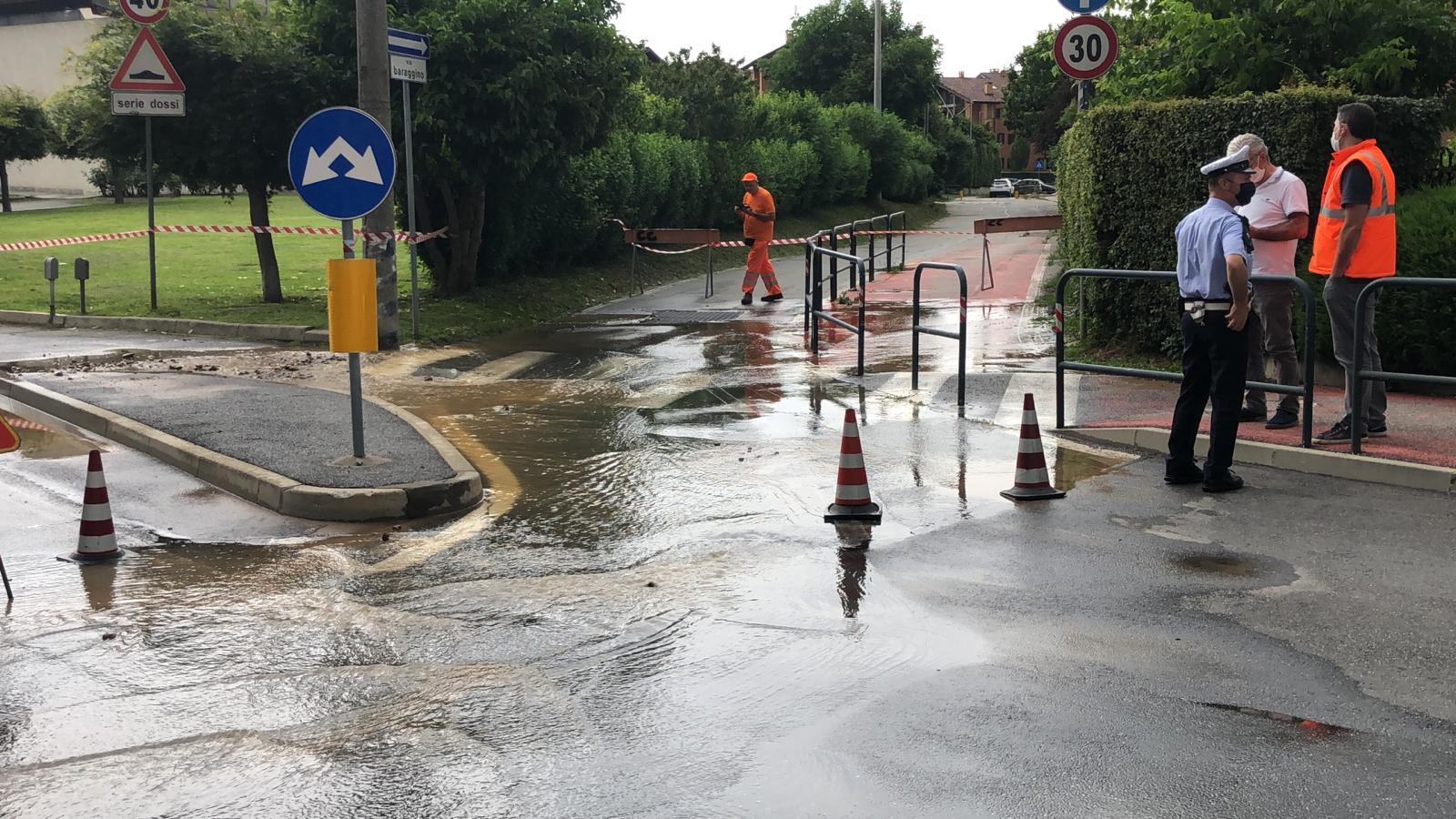 Chivasso nuovamente senz'acqua, terza rottura dell'acquedotto in pochi giorni. Si tratta di una situazione grave per la città.