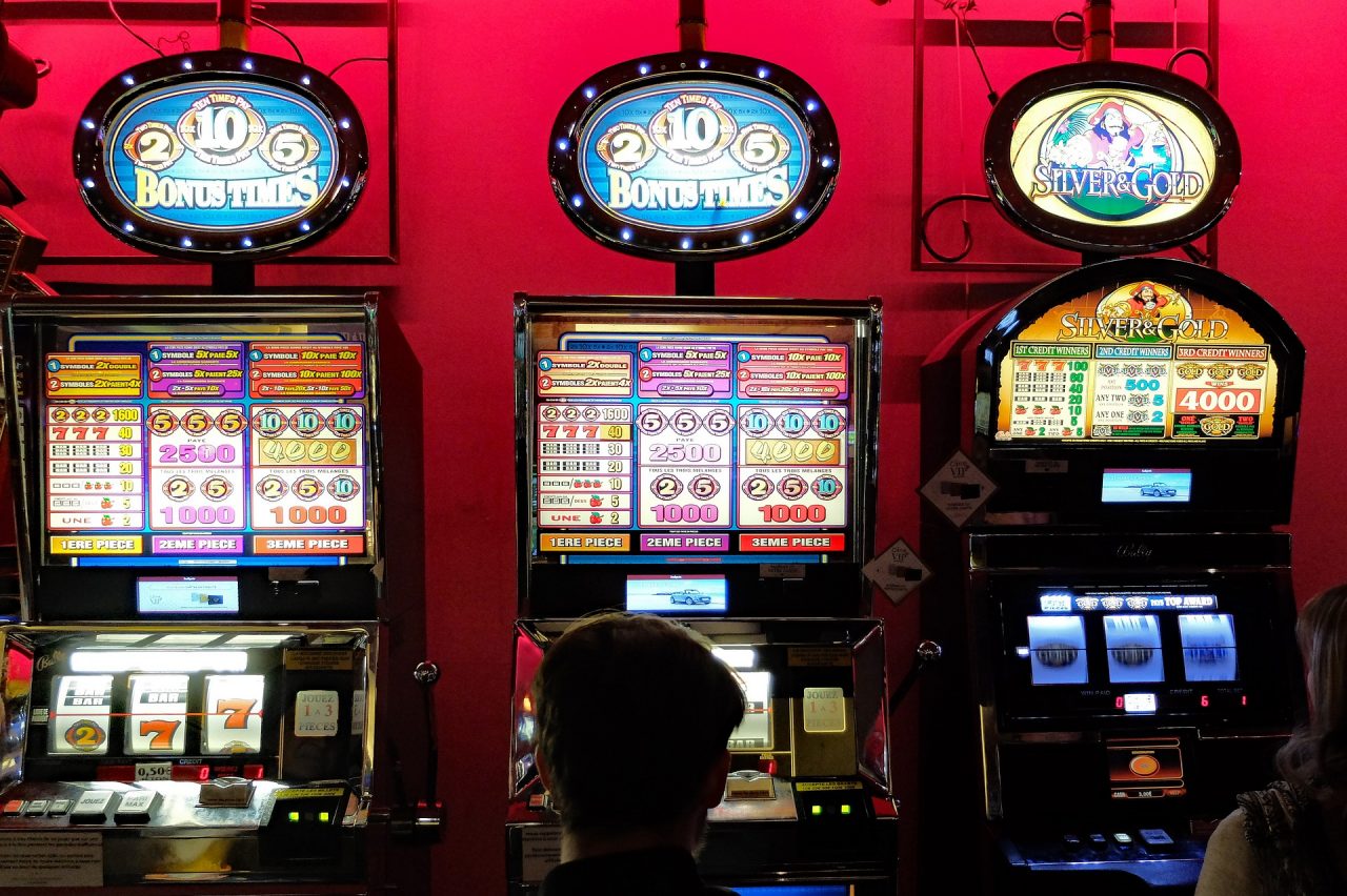Asl contro il gioco d’azzardo: «Perdere tutto non è un bel gioco»