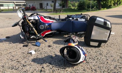 Schianto auto contro moto a Lauriano: motociclista gravissimo