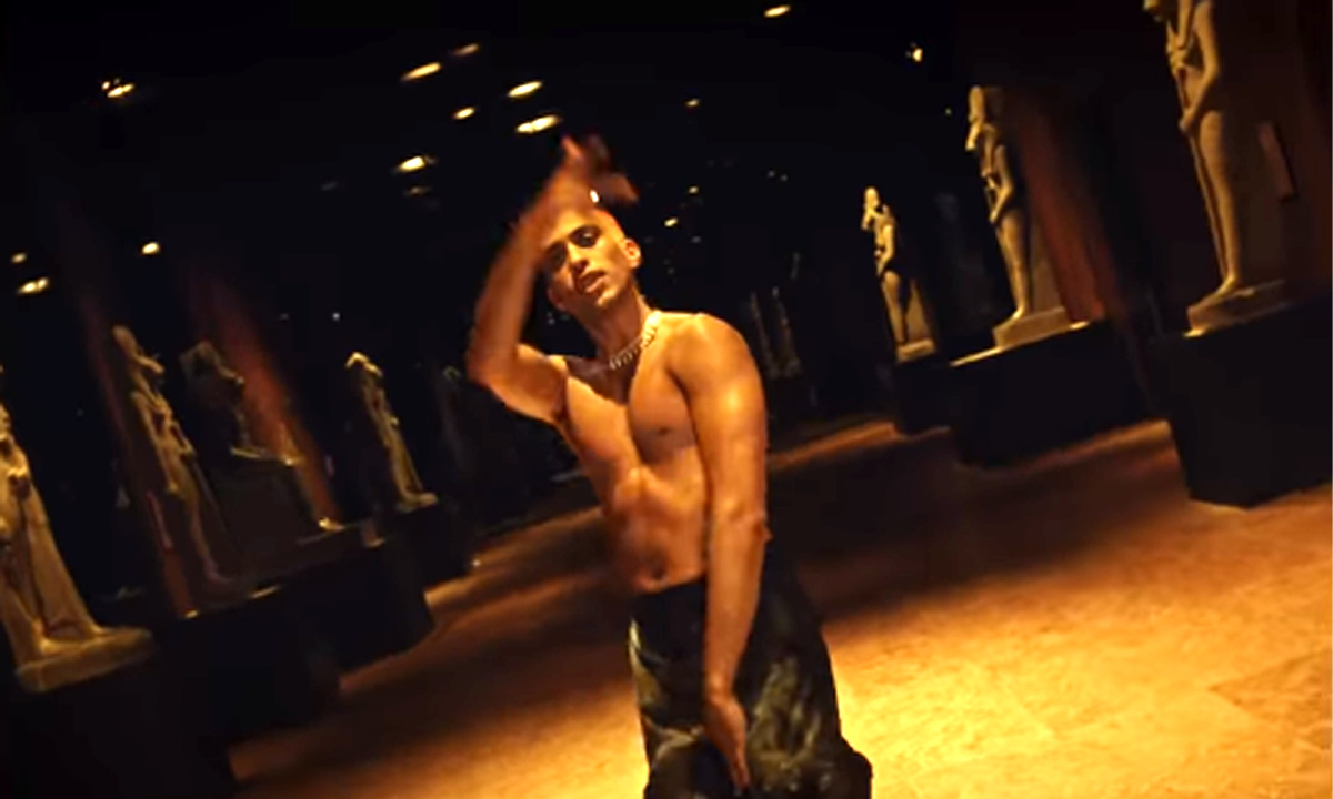 Mahmood e Sfera Ebbasta hanno girato un video nel Museo Egizio