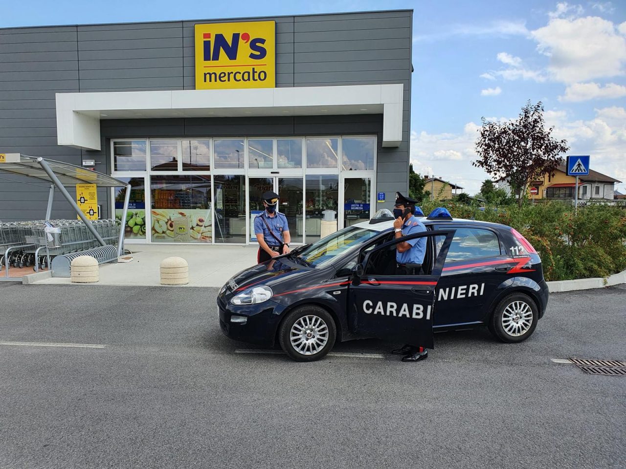 Rubano nel supermercato: denunciati