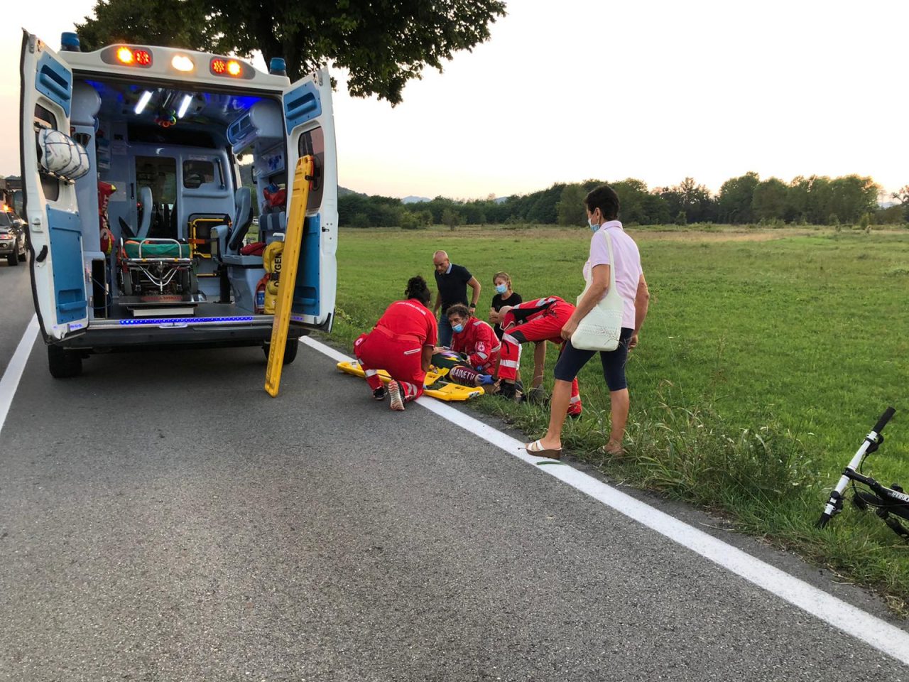 Ciclista urtato da un’auto tra Brusasco e Verrua: grave in ospedale
