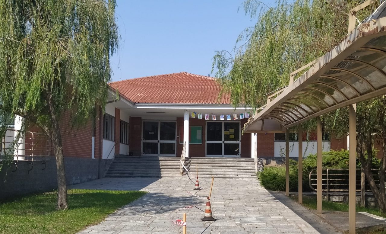 Insegnante della primaria di Brandizzo positiva al Covid-19
