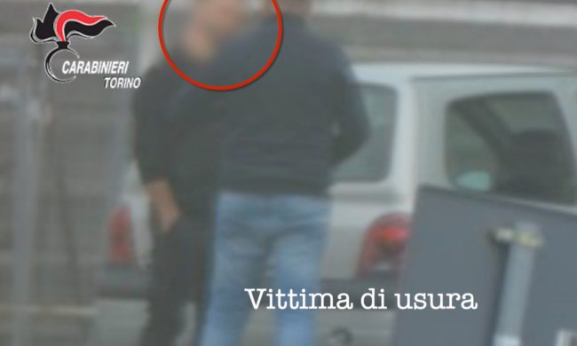 Usurai prestano soldi ottenuti con il traffico di stupefacenti:  17 in manette