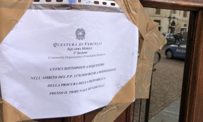 False cittadinanze, sigilli agli Uffici municipali di Crescentino