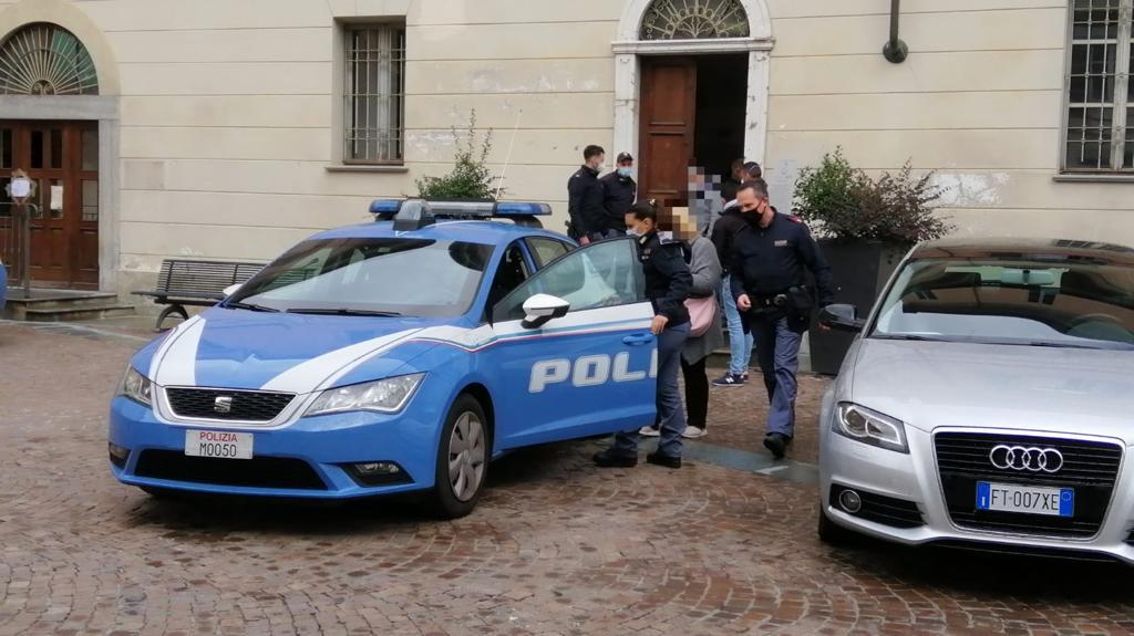 False cittadinanze, blitz in Comune: nei guai due dipendenti VIDEO E FOTO