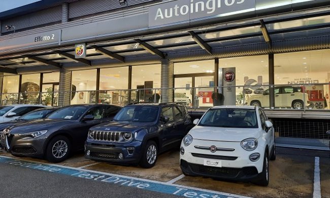 Concessionaria d’auto offre tampone rapido ai clienti
