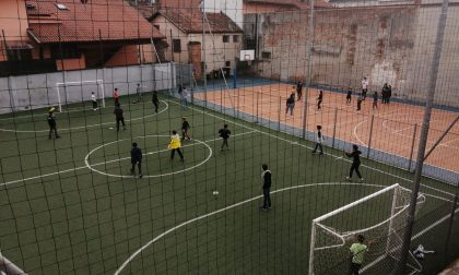 Multa da 400 euro al parroco perché i bambini stavano giocando a calcio