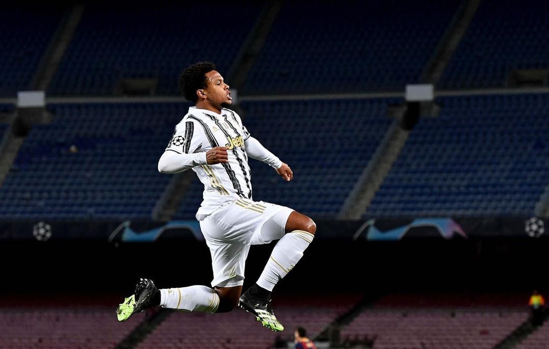 Svuotano la casa del giocatore della Juventus mentre lui è in campo