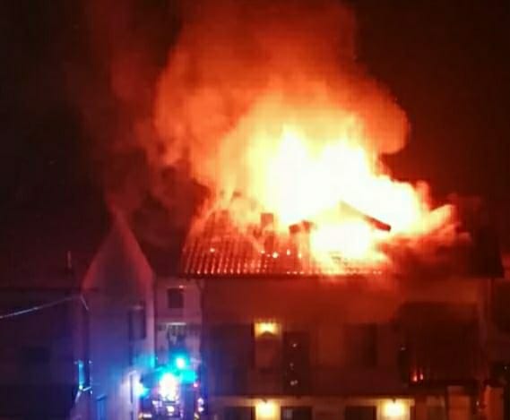 Incendio Distrugge Una Mansarda A Brandizzo Prima Chivasso