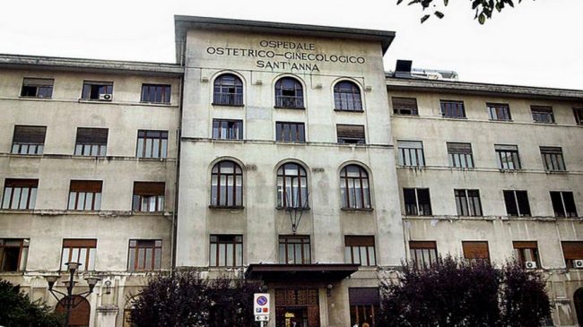 Intervento alla colonna vertebrale su una donna incinta alla Città della Salute di Torino: salvi mamma e feto.