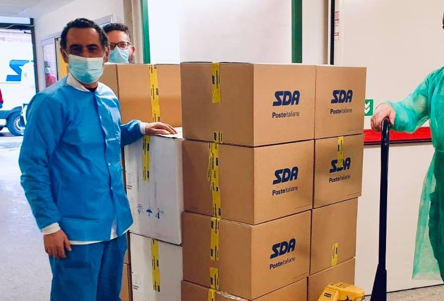 Poste Italiane consegna il vaccino al San Giovanni Bosco IL VIDEO