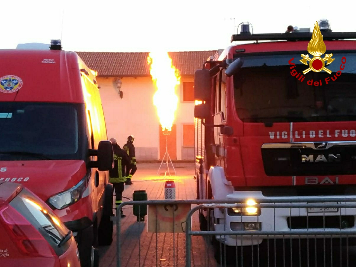 Scoperte bombole pericolose dal kebabbaro