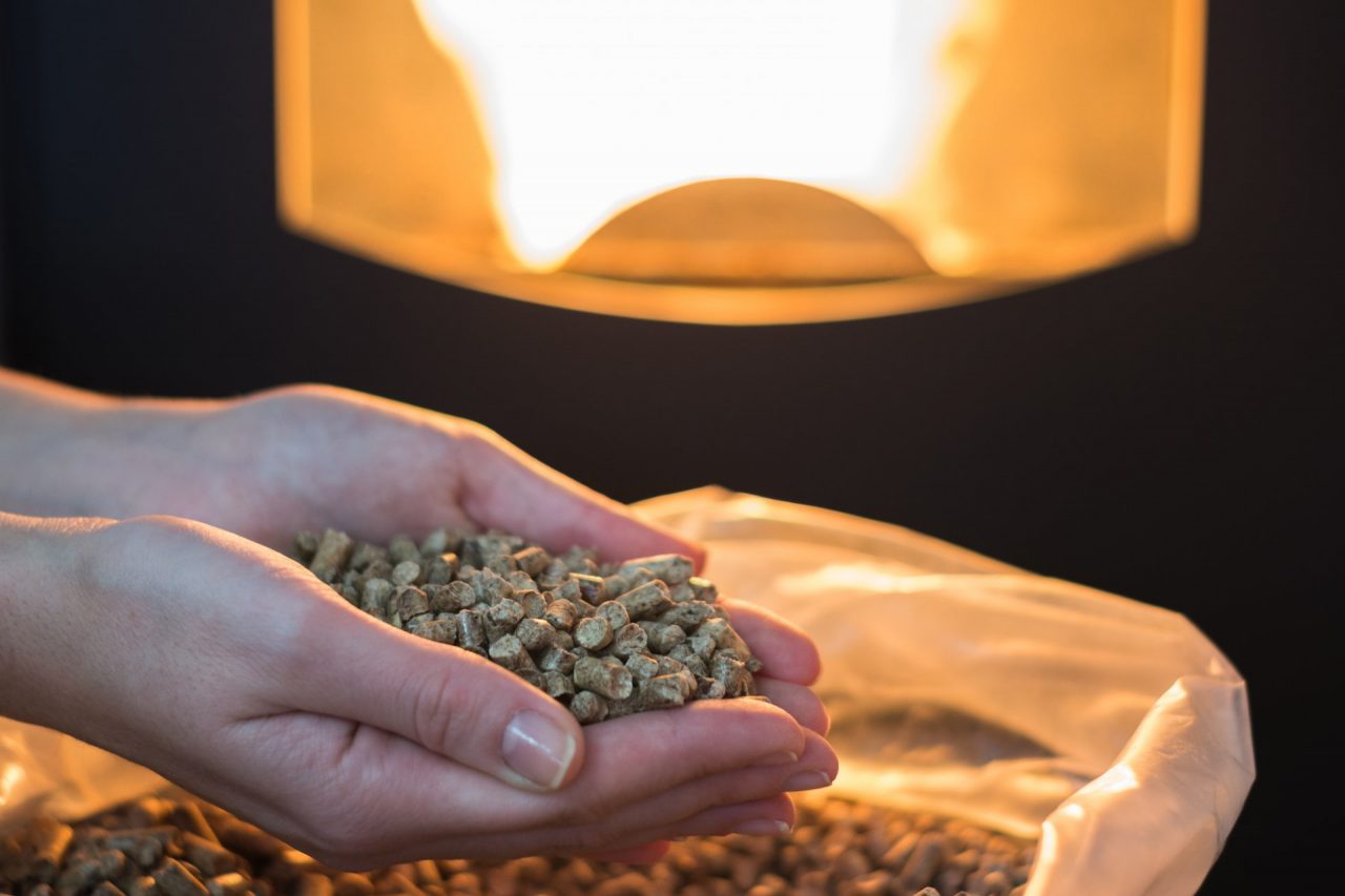 Pellet fuori norma controlli anche nel Torinese