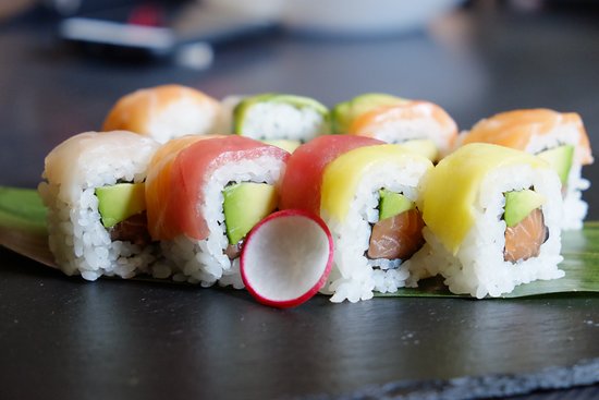 Ubriaco ruba un sushi e aggredisce il vigilantes