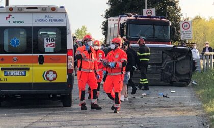 Ragazzo esce fuori strada sulla provinciale, è grave I VIDEO