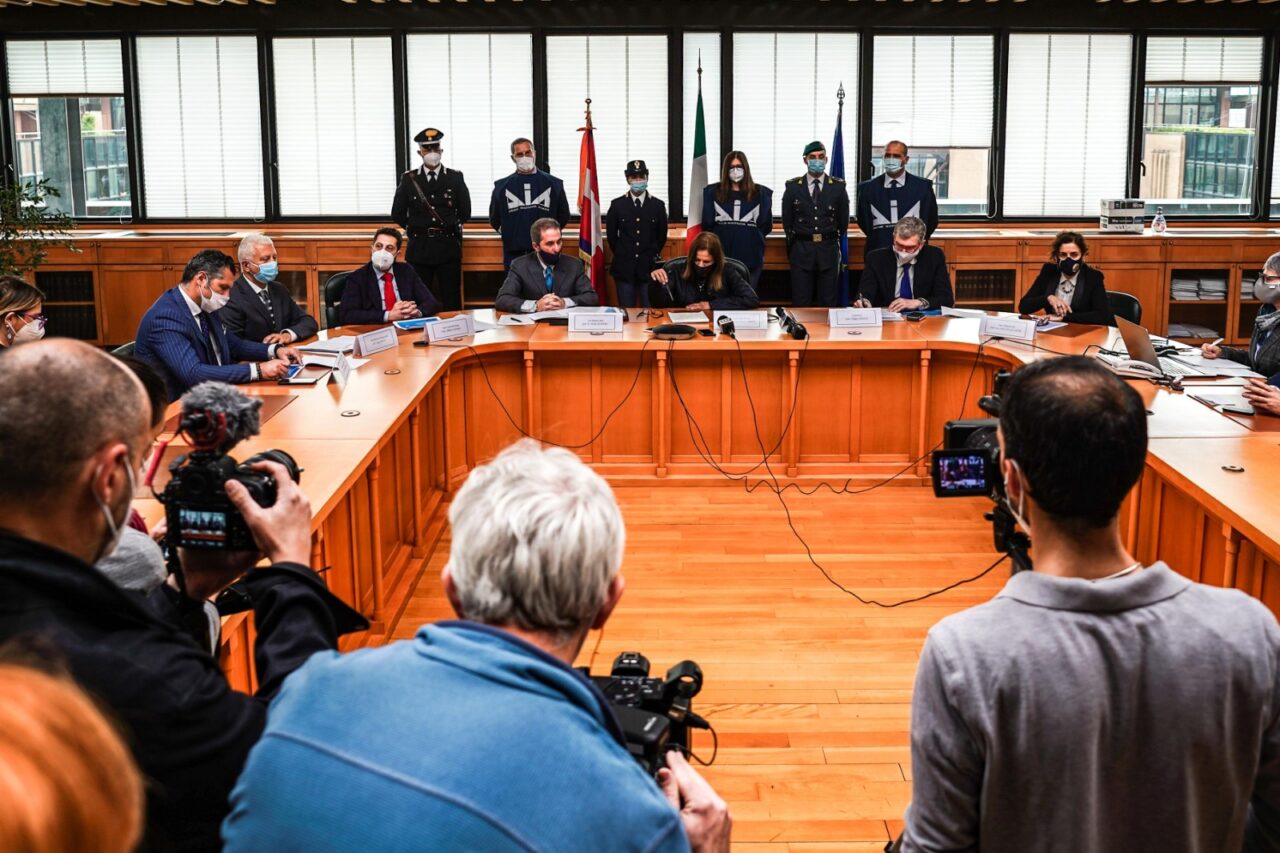 Operazione Platinum, nell’ordinanza: «Per favore, vota Doria, mi serve»