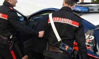 Appalto per le mascherine: 2 carabinieri arrestati e 2 sospesi
