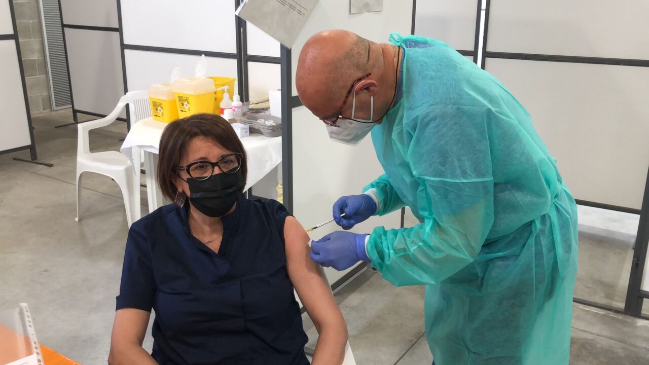 Campagna vaccinale: somministrazioni senza prenotazione anche per i lavoratori scolastici