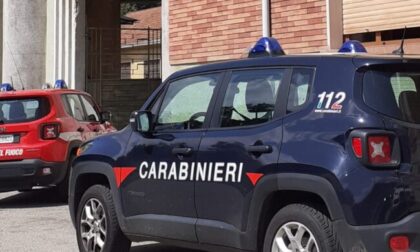 Tenta di impiccarsi, salvato dai carabinieri