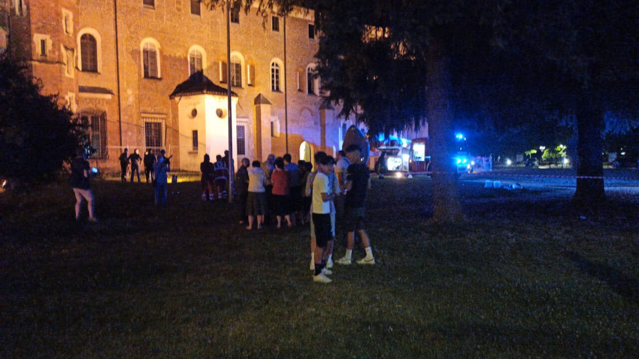 Incendio nella basilica di Sant’Andrea di Vercelli