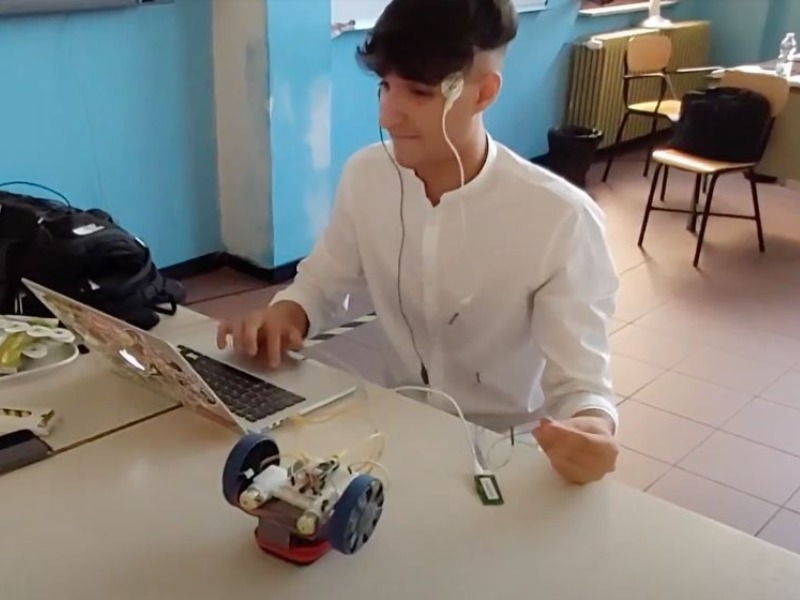 Federico Runco ha inventato un sistema per «guidare» con gli occhi