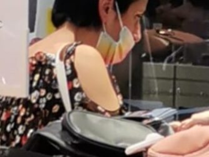 Sul treno con la mascherina messa male, Polfer fa scendere Rosanna Spatari