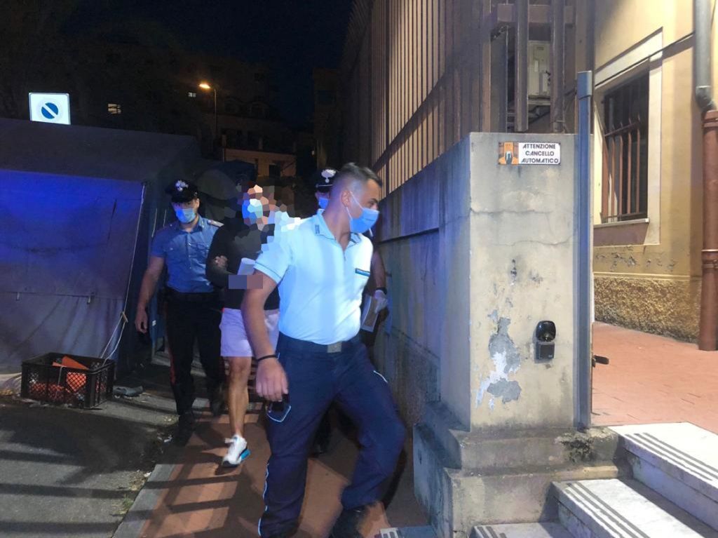 Tentato omicidio, massacra a sprangate un minorenne: arrestato giostraio