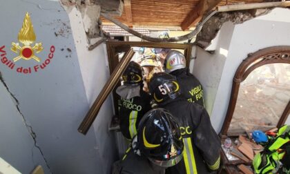 Esplosione in una palazzina, morto il bimbo di 4 anni LE FOTO