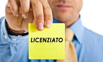 Licenziata a 3 anni dalla pensione: "Non abbiamo una mansione per te”