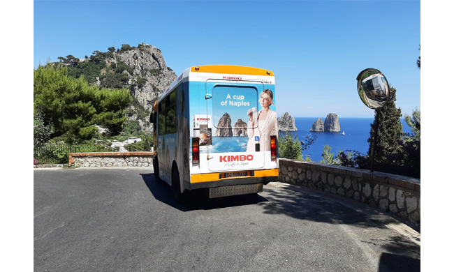 Kimbo sceglie le bellezze di Napoli per la nuova campagna pubblicitaria