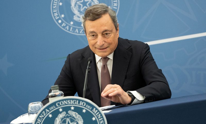 Nuovo Dpcm in arrivo: obbligo di FFP2 agli eventi e niente feste all’aperto fino al 31