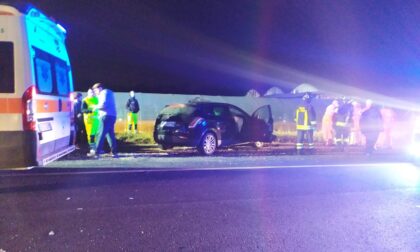 Scontro tra due auto sulla statale, tra i feriti una donna in gravidanza LE FOTO