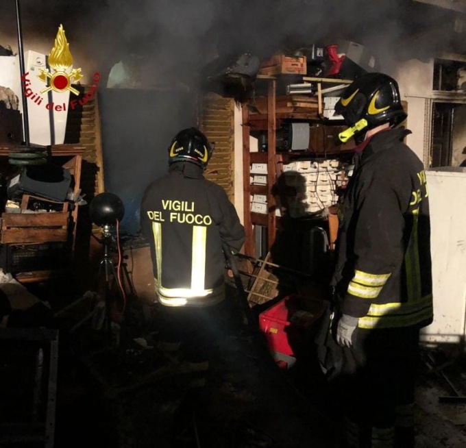 Incendio in un’abitazione a Crescentino LE FOTO