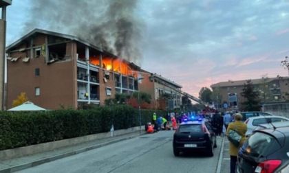 Incendio e crollo di una palazzina, un morto