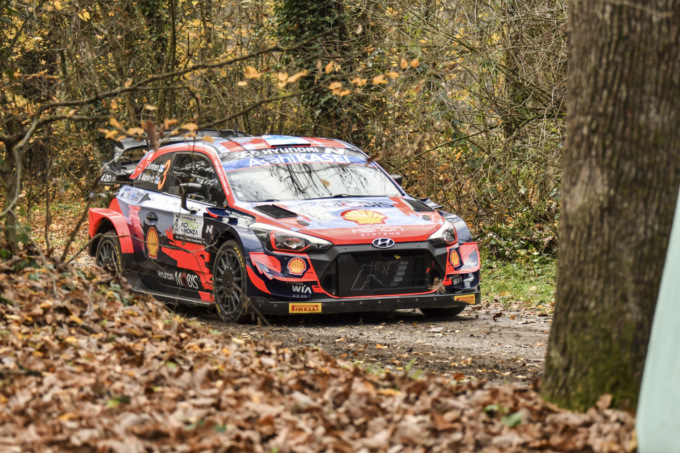 Poche adesioni, saltano i Rally