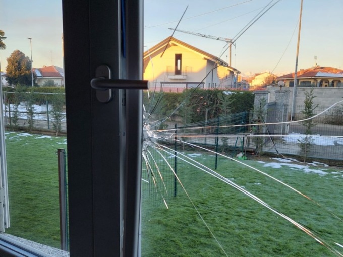 Gli svaligiano la casa mentre sono a fare la spesa: scatta l’allarme furti