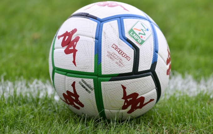 Pallone d’Oro, la sfida a colpi di tagliando è sempre più emozionante