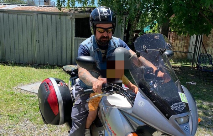Chef morto a Crescentino sulla rotonda buia, scatta la causa contro la Provincia