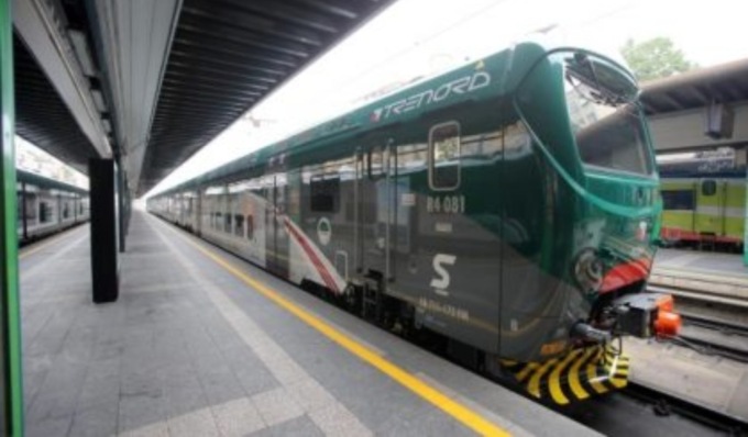 Ferrovia Chivasso-Torino-Pinerolo, progetti per sopprimere i passaggi a livello