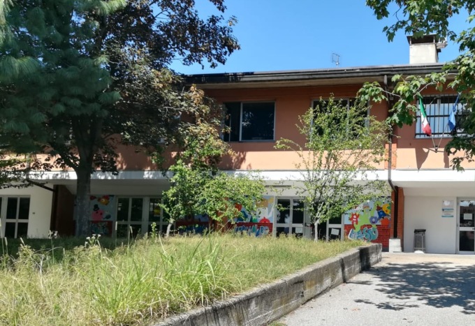 La scuola vieta sandali e bermuda