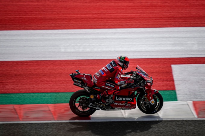 MotoGP Indonesia, Bagnaia parte sesto