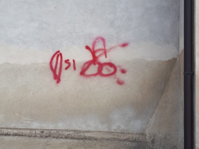 Disegni osceni sulla chiesa di San Rocco