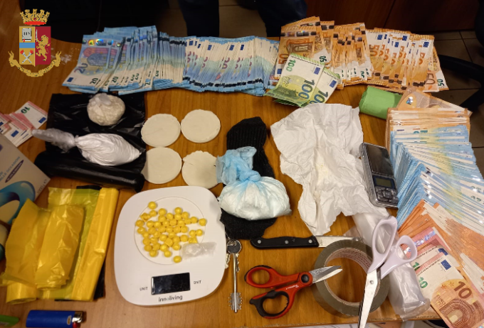 Operazione antidroga, sequestrati crack e cocaina