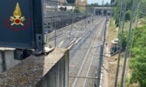 Treno dell'alta velocità Torino-Napoli deraglia, circolazione bloccata